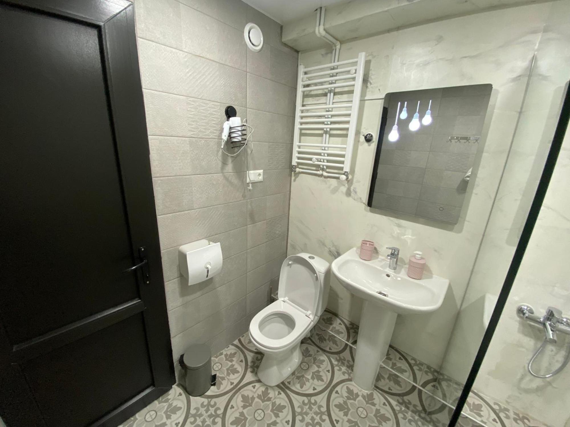 Ostello Dorm Kutaisi Esterno foto